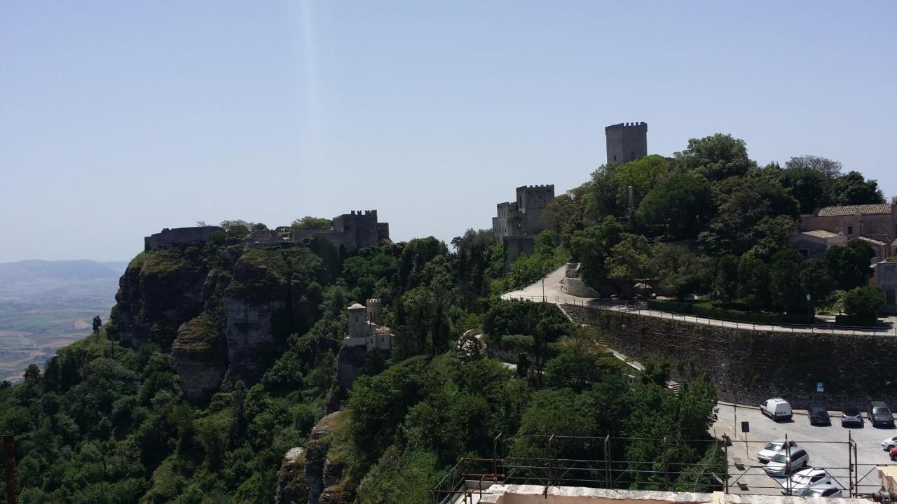 Sole E Fiori Di Sicilia Apartamento Valderice Exterior foto